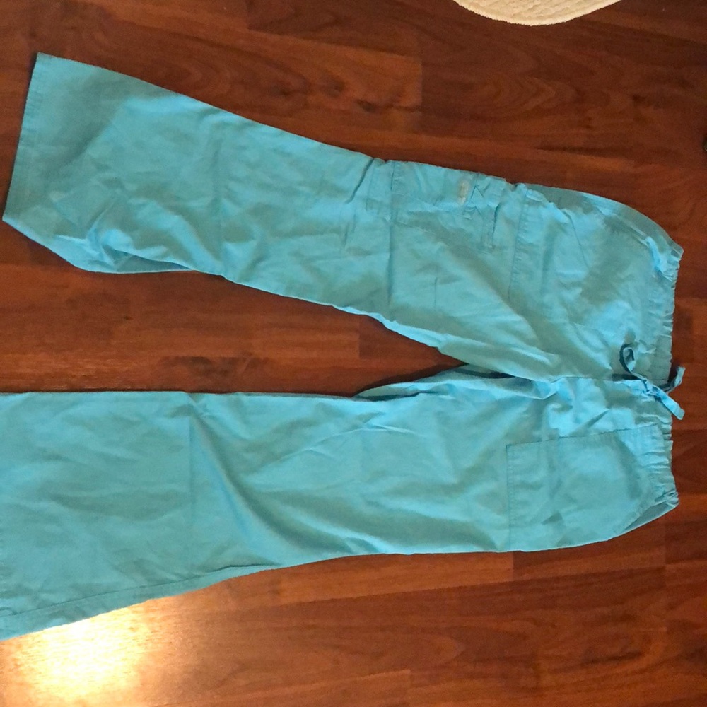 Scrub bottoms